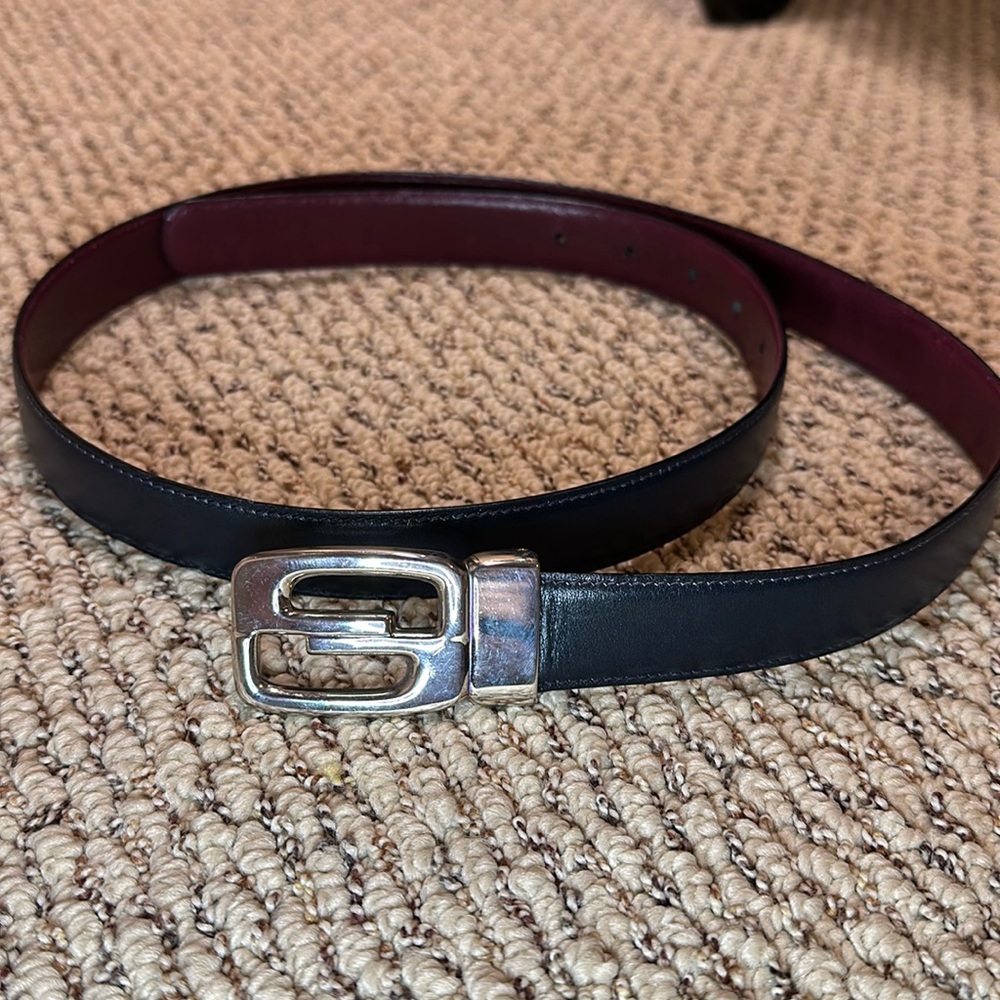 Women’s Vintage Gucci Reversible Belt